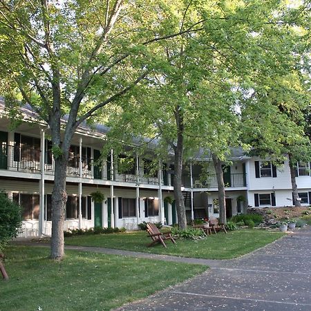 Parkside Inn Ellison Bay ภายนอก รูปภาพ